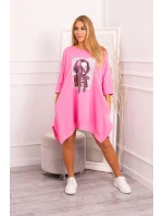 Šaty s potlačou a rozšírenou spodnou časťou ružovej