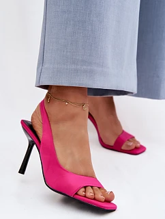 Sandále na podpätku model 225629 Vykročte štýlovo
