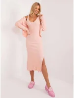 Ružový dámsky pletený set - šaty a sveter s golierom (1459) Ružový dámsky pletený set - šaty a sveter s golierom (1459)