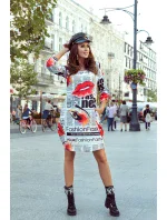 SOPHIE - Pohodlné dámske oversize šaty s novinovým vzorom 281-1 SOPHIE - Pohodlné dámske oversize šaty s novinovým vzorom 281-1