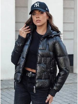 Dámska krátka prešívaná zimná bunda s kapucňou FASHWARM čierna FashionStreet TY4640 Dámska krátka prešívaná zimná bunda s kapucňou FASHWARM čierna FashionStreet TY4640