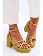 Modne Sandały Na Obcasie Z Paseczkami Limonkowe Shemira