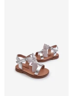 Sandałki Dziecięce Z Kokardką Na Rzep Srebrne Joratia