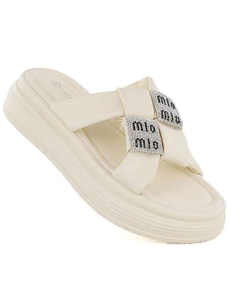 Dámske žabky na platforme so zirkónmi béžovej farby Potocki 16347