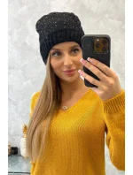 Dámska čiapka Amira K359 čierna