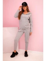 Dámska bavlnená tepláková súprava s kapucňou a potlačou sivá Dámska bavlnená tepláková súprava s kapucňou a potlačou sivá