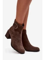 Zamszowe Botki Na Słupku Ocieplane Z Ozdobnym Detalem Artiker 57C0017 Brązowe
