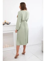 Šaty s viazaným plisovaným lemom svetlej khaki farby