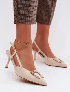 Sandále na podpätku model 224466 Vykročte štýlovo