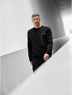 Pánska mikina z flisu s klasickým strihom bez kapucne 4F x Robert Lewandowski RL9SAW25TSWSM2579-20S
