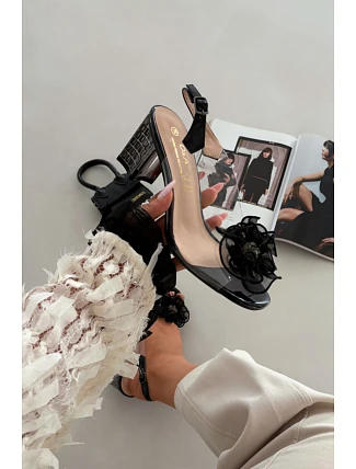 Sandále na podpätku model 226341 Vykročte štýlovo