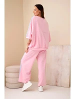 Dámsky viskózový maslový komplet so širokými nohavicami a voľnou blúzkou svetloružový Dámsky viskózový maslový komplet so širokými nohavicami a voľnou blúzkou svetloružový