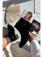 Botki Damskie Z Naturalnego Zamszu Na Klocku Ocieplane D&A CR52-651 Czarne