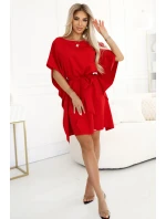 287-35 SOFIA Motýlie šaty so zaväzovaním v páse - ČERVENÉ 287-35 SOFIA Motýlie šaty so zaväzovaním v páse - ČERVENÉ
