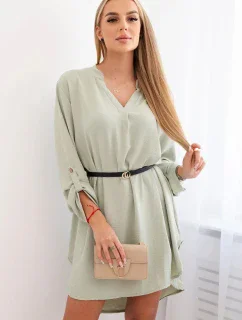 Šaty s dlhším chrbtom a pásom tmavej mentolovej farby