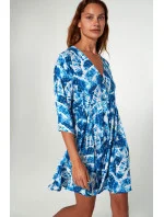 Šaty s potlačou a gombíkmi 20449 biela a modrá - Vamp Šaty s potlačou a gombíkmi 20449 biela a modrá - Vamp