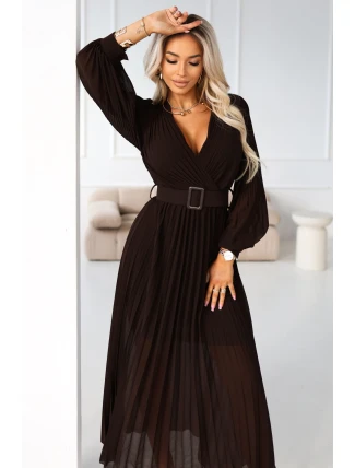 414-11 KLARA plisované elegantné midi šaty s opaskom a výstrihom - čokoládové