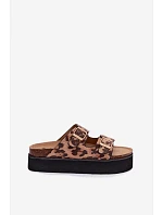 Lakované dámske papuče na platforme so zlatými sponami Lee Cooper LCW-26-35-4459L Black