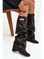 Dámské Kozačky Na Podpatku S Ohnutým Žíním A Zlatým Detalem Černé Diorna