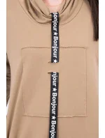 Ťavie šaty s kravatou