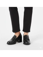 Čierne dámske topánky na podpätku M.Daszyński MR2201D-3A