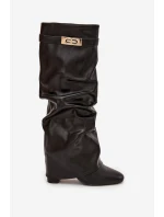 Dámské Kozačky Na Podpatku S Ohnutým Žíním A Zlatým Detalem Černé Diorna