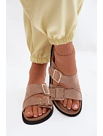 Dámské pantofle z imitace semiše s zlatými přezkami tmavě béžové Selissea