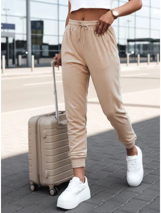 Dámske svetlé broskyňové velúrové tepláky FashionStreet UY2840 Dámske svetlé broskyňové velúrové tepláky FashionStreet UY2840