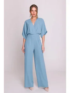 S395 Kombinéza so širokými nohavicami a zavinovacím výstrihom - nebesky modrá