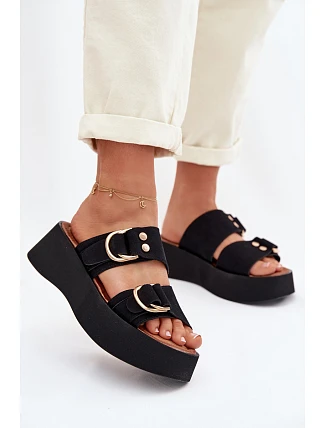 Dámske sandále na platforme so zlatými prackami Black Nelirae Dámske sandále na platforme so zlatými prackami Black Nelirae
