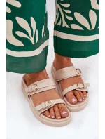 Žabky model 212141 Krok vo veľkom štýle Žabky model 212141 Krok vo veľkom štýle