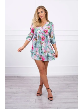 Kvetinové šaty s viazaním v páse v mätovej farbe Kvetinové šaty s viazaním v páse v mätovej farbe