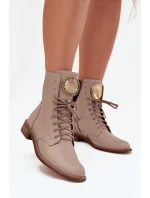 Dámske kožené členkové topánky na plochom podpätku so zlatými detailmi Zazoo 3084 beige Dámske kožené členkové topánky na plochom podpätku so zlatými detailmi Zazoo 3084 beige