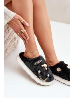 Futrzane Kapcie Z Przypinkami Czarne Ivelfedi