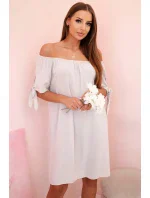 Dámske viskózové šaty s viazaním na rukávoch béžovej farby