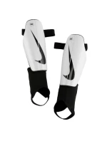 Futbalové chrániče Nike Charge DX4608-100