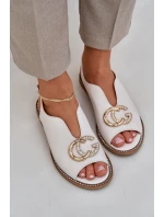 Skórzane Sandały Na Płaskim Obcasie Z Ozdobą Laura Messi 2865 Jasnobeżowe