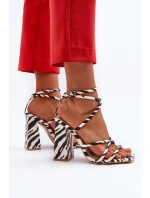 Modne Sandały Na Obcasie Biało-Czarne Josette