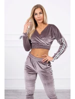 Velúrová súprava s nápisom Queen grey