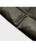 Teplá dámska vesta v army farbe z eko kože (D-3231-22)