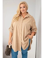 Dámska košeľa Plus Size z viskózového manšestru s odnímateľnými rukávmi v kamelovej farbe Dámska košeľa Plus Size z viskózového manšestru s odnímateľnými rukávmi v kamelovej farbe