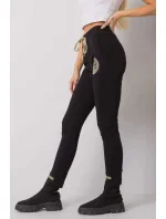 Teplákové nohavice model 159843 Relevantnosť Teplákové nohavice model 159843 Relevantnosť