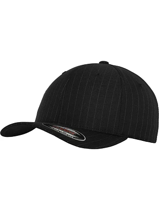 Flexfit 6195P 6-panelová čiapka s kšiltom „Pinstripe“ 55.6195 čierna/biela