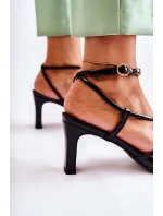 Klasyczne Lakierowane Sandały Na Obcasie Czarne Milani