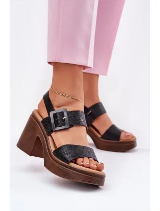 Sandále na podpätku model 213164 Vykročte štýlovo