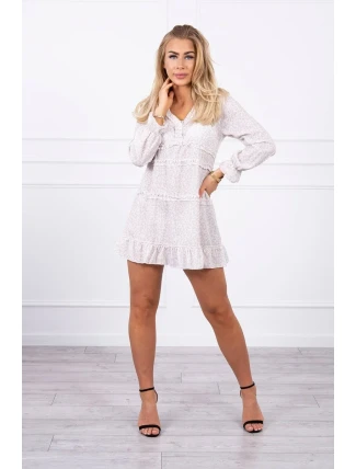 Šaty s ozdobnými volánikmi béžovej