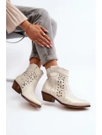 Topánky na podpätku model 193147 Krok vo veľkom štýle Topánky na podpätku model 193147 Krok vo veľkom štýle