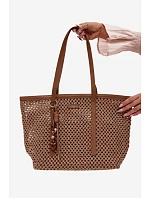 Pletená taška typu shopper s přívěskem světle hnědá Noella