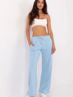 Tepláky model 216515 Relevantnosť