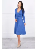 Šaty s výrezom pod prsiami z džínsoviny